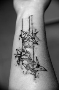 Фото рисунка тату оригами 12.10.2018 №014 - origami tattoo - tattoo-photo.ru