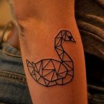 Фото рисунка тату оригами 12.10.2018 №075 - origami tattoo - tattoo-photo.ru