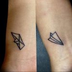 Фото рисунка тату оригами 12.10.2018 №077 - origami tattoo - tattoo-photo.ru