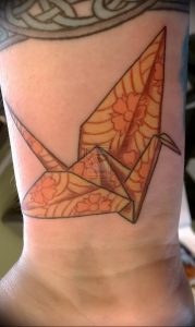 Фото рисунка тату оригами 12.10.2018 №105 - origami tattoo - tattoo-photo.ru