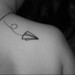 Фото рисунка тату оригами 12.10.2018 №124 - origami tattoo - tattoo-photo.ru