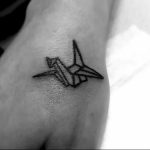 Фото рисунка тату оригами 12.10.2018 №165 - origami tattoo - tattoo-photo.ru