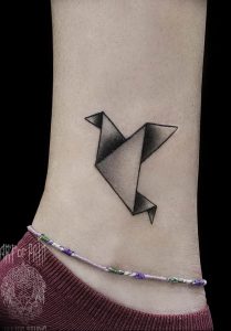 Фото рисунка тату оригами 12.10.2018 №193 - origami tattoo - tattoo-photo.ru