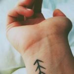 Фото рисунка тату сосна 11.10.2018 №042 - pine tattoo - tattoo-photo.ru