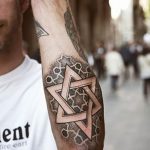 Фото рисунка тату шестиконечная звезда 12.10.2018 №026 - tattoo six poin - tattoo-photo.ru