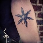 Фото рисунка тату шестиконечная звезда 12.10.2018 №046 - tattoo six poin - tattoo-photo.ru