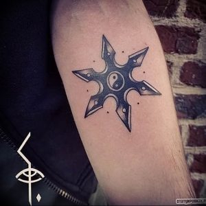 Фото рисунка тату шестиконечная звезда 12.10.2018 №046 - tattoo six poin - tattoo-photo.ru