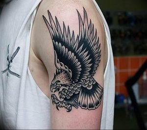 Фото тату беркут 10.10.2018 №026 - tattoo eagle - tattoo-photo.ru