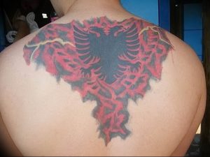 Фото тату беркут 10.10.2018 №044 - tattoo eagle - tattoo-photo.ru