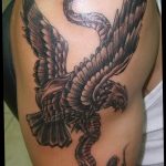 Фото тату беркут 10.10.2018 №059 - tattoo eagle - tattoo-photo.ru