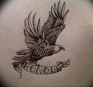 Фото тату беркут 10.10.2018 №060 - tattoo eagle - tattoo-photo.ru