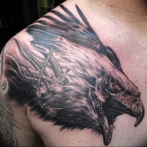 Фото тату беркут 10.10.2018 №065 - tattoo eagle - tattoo-photo.ru