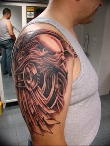 Фото тату беркут 10.10.2018 №070 - tattoo eagle - tattoo-photo.ru