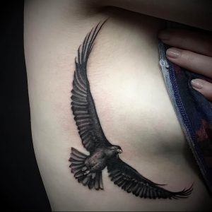 Фото тату беркут 10.10.2018 №081 - tattoo eagle - tattoo-photo.ru