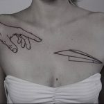 Фото тату бумажный самолетик 09.10.2018 №090 - tattoo paper airplane - tattoo-photo.ru