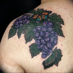 Фото тату виноград 10.10.2018 №013 - tattoo grapes - tattoo-photo.ru