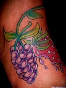 Фото тату виноград 10.10.2018 №031 - tattoo grapes - tattoo-photo.ru