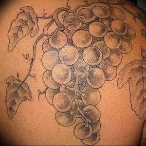 Фото тату виноград 10.10.2018 №051 - tattoo grapes - tattoo-photo.ru