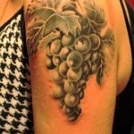 Фото тату виноград 10.10.2018 №054 - tattoo grapes - tattoo-photo.ru