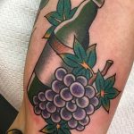 Фото тату виноград 10.10.2018 №076 - tattoo grapes - tattoo-photo.ru