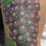 Фото тату виноград 10.10.2018 №082 - tattoo grapes - tattoo-photo.ru