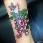 Фото тату виноград 10.10.2018 №097 - tattoo grapes - tattoo-photo.ru