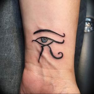 Фото тату глаз 10.10.2018 №030 - eye tattoo - tattoo-photo.ru