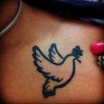 Фото тату голубь 26.10.2018 №014 - tattoo dove - tattoo-photo.ru
