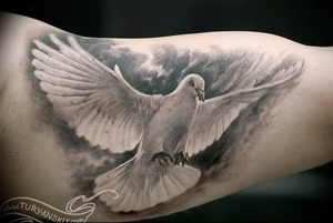 Фото тату голубь 26.10.2018 №030 - tattoo dove - tattoo-photo.ru