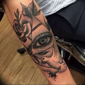 Фото тату голубь 26.10.2018 №047 - tattoo dove - tattoo-photo.ru