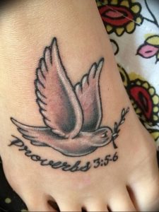 Фото тату голубь 26.10.2018 №061 - tattoo dove - tattoo-photo.ru