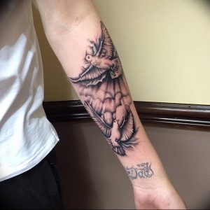 Фото тату голубь 26.10.2018 №137 - tattoo dove - tattoo-photo.ru