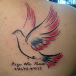 Фото тату голубь 26.10.2018 №139 - tattoo dove - tattoo-photo.ru