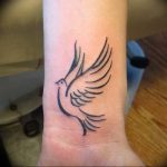 Фото тату голубь 26.10.2018 №140 - tattoo dove - tattoo-photo.ru