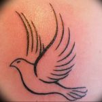 Фото тату голубь 26.10.2018 №143 - tattoo dove - tattoo-photo.ru