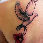 Фото тату голубь 26.10.2018 №167 - tattoo dove - tattoo-photo.ru