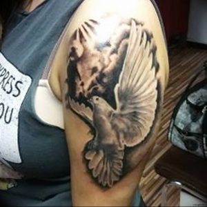 Фото тату голубь 26.10.2018 №173 - tattoo dove - tattoo-photo.ru