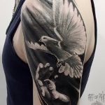 Фото тату голубь 26.10.2018 №227 - tattoo dove - tattoo-photo.ru