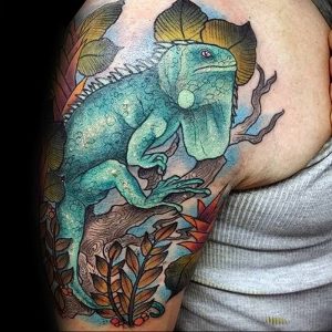 Фото тату игуана 26.10.2018 №037 - tattoo iguana - tattoo-photo.ru