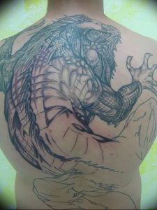 Фото тату игуана 26.10.2018 №047 - tattoo iguana - tattoo-photo.ru