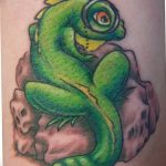 Фото тату игуана 26.10.2018 №059 - tattoo iguana - tattoo-photo.ru