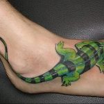 Фото тату игуана 26.10.2018 №077 - tattoo iguana - tattoo-photo.ru