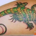 Фото тату игуана 26.10.2018 №079 - tattoo iguana - tattoo-photo.ru