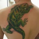 Фото тату игуана 26.10.2018 №092 - tattoo iguana - tattoo-photo.ru