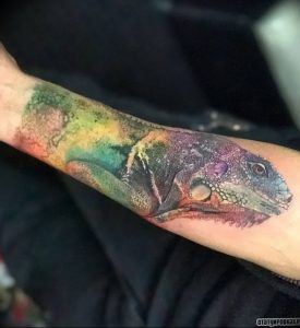 Фото тату игуана 26.10.2018 №121 - tattoo iguana - tattoo-photo.ru