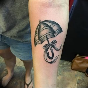 Фото рисунка тату зонтик 06.10.2018 №029 - tattoo umbrella - tattoo-photo.ru