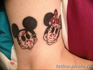 Фото рисунка Тату Микки Маус 20.11.2018 №063 - Tattoo Mickey Mouse - tattoo-photo.ru