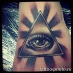 фото рисунка тату глаз в треугольнике 27.11.2018 №093 - tattoo of eyes - tattoo-photo.ru