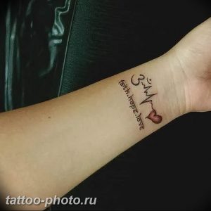 фото рисунка тату пульс 30.11.2018 №096 - photo tattoo pulse - tattoo-photo.ru