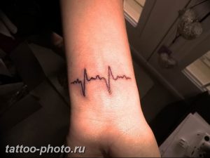 фото рисунка тату пульс 30.11.2018 №110 - photo tattoo pulse - tattoo-photo.ru
